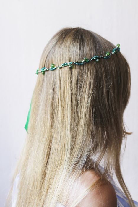 green flower hair accessories