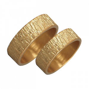 Woodgrain textured gold ring set