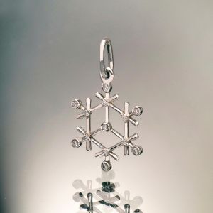 Snowflake diamond pendant
