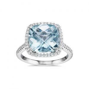 Cushion cut aquamarine and diamonds ring