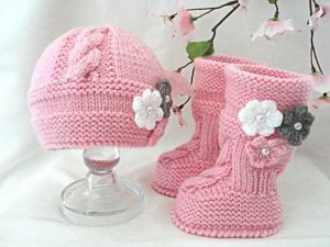 Knitted baby girl set