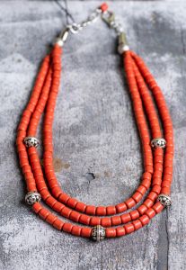 3 rows ethnic natural clay necklace