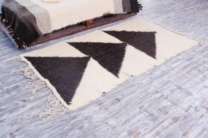 White black floor rug for kitchen