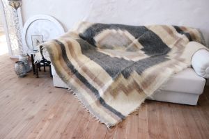 Fluffy Wool Throw Warm Blanket thick,