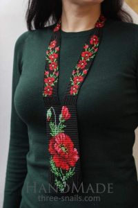 Beaded necklaces "Red poppy and milk" 