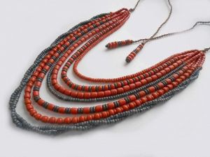 Ceramic beads necklace "Black and Red"