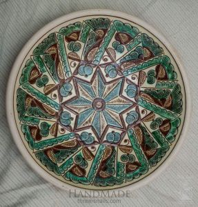 Ceramic decorative plate "Star"