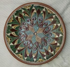 Ceramic decorative plate "Verkhovyna"