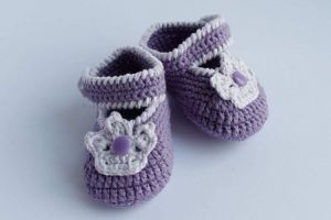 Crochet booties "Newborn princess" 