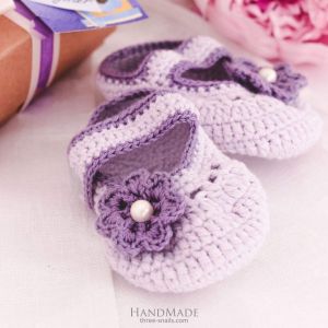 Crochet booties "Violet rhapsody"