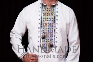 Custom embroidered apparel. Men shirt (vyshyvanka)
