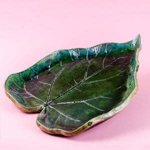 Leaf form plate