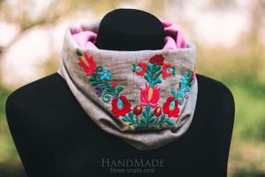 Embroidered Scarf-collar