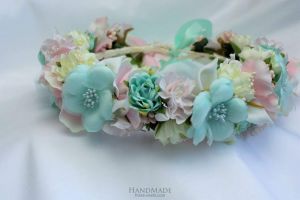 Flower wreath for girls "Mint story"