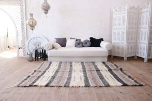 Fluffy living room rug "Gray and white stripes"