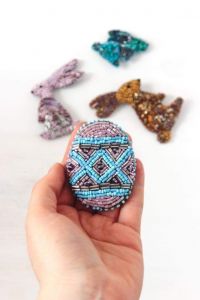 Handcrafted brooch "Easter egg"