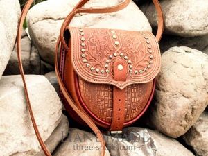 Handmade Leather Shoulder Bag "Melody"