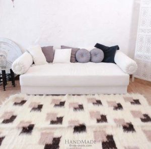 Handmade wool accent rug "Squares"