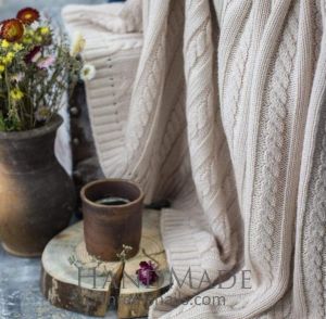 Ivory warm knitted blanket