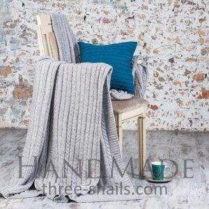 Light-gray knitted bedspread