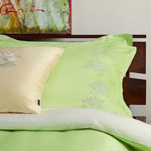 Light green bed linen set "Magic Lotus"