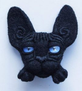 Needle felted animals brooches "Black sphinx"