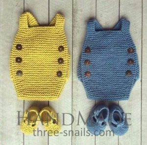 Newborn knitted body and booties