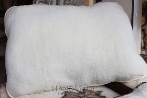 Organic sheep fur pillow "White sheep"