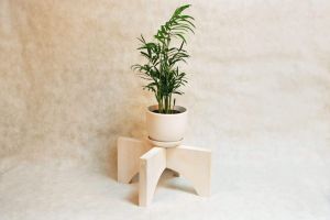 Plant stand white