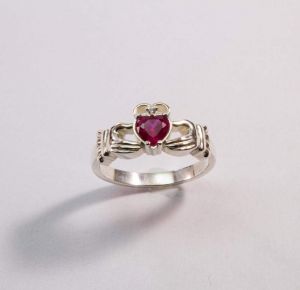 Sterling silver jewelry. Irish ring "Pink heart"