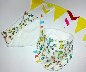 Terrycloth baby bandana bib "Multicolored giraffes'