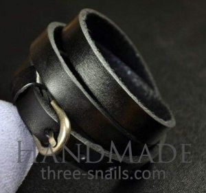 Thin leather wrap bracelet "Road spirit"
