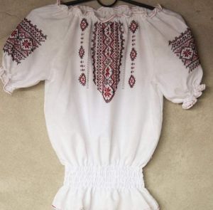 Ukrainian blouses "Black and red"