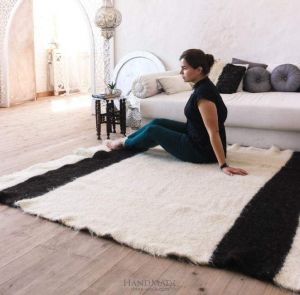 White wool area rug "Wide black stripes"
