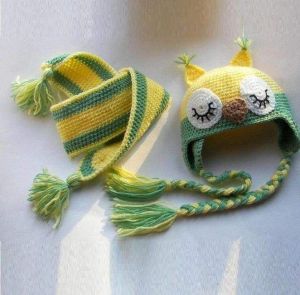 Winter accessory children set. Crocheted hat and scarf "Green Owl"