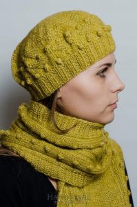 Womens hat and scarf set "Olive twist"