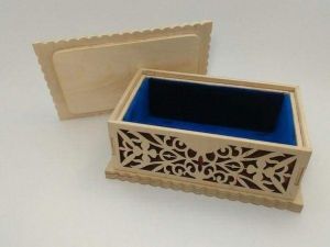 Wooden jewelry box "Velvet cuddles"
