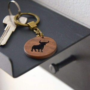 Wooden keychain bull