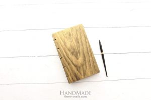 Wooden notebook yellow "Busy day"