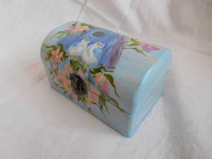 Woodn jewelry box "Blue Sparrows"