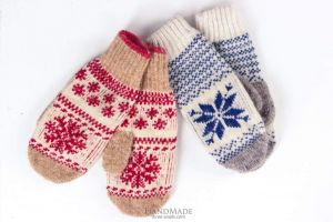Wool mittens "Snowflake"