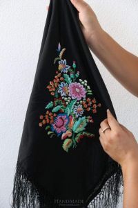 Wrap shawl "Flower embroidery"