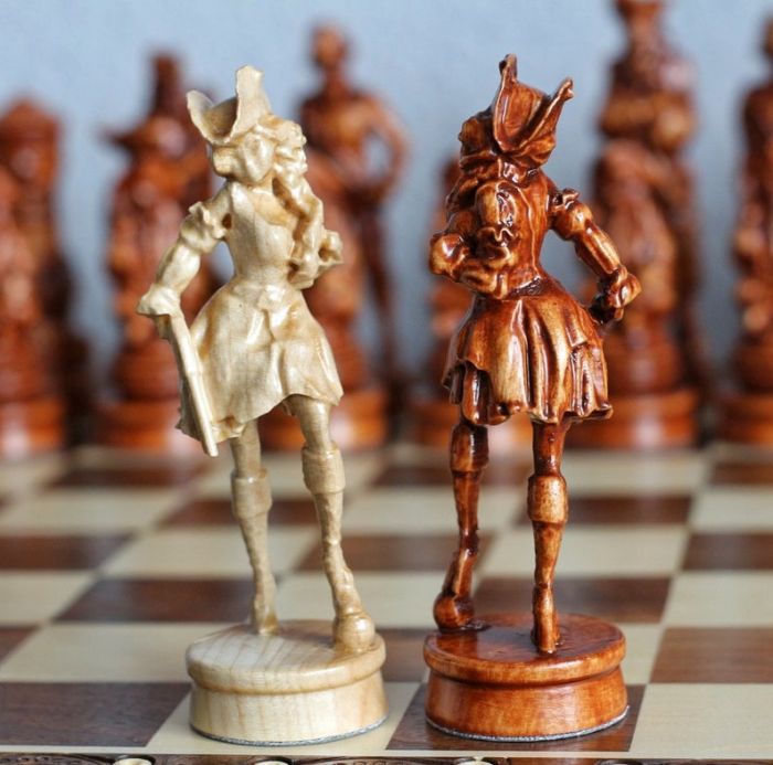 Pirates of the Caribbean: At World's good End Chess set - Collector's Edition