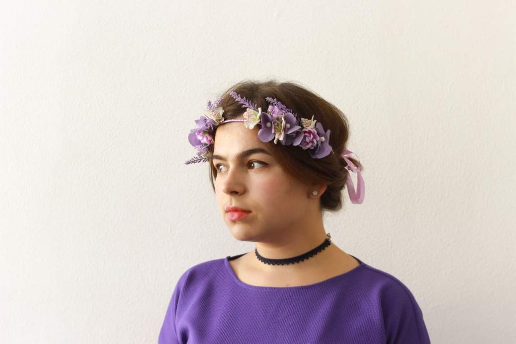 Headbands: floral compliment to any gorgeous woman