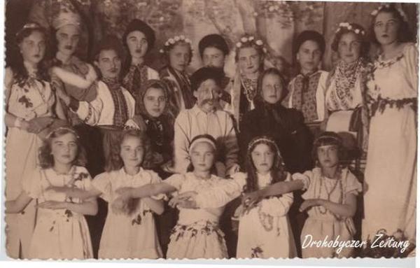 history of costume ukraine