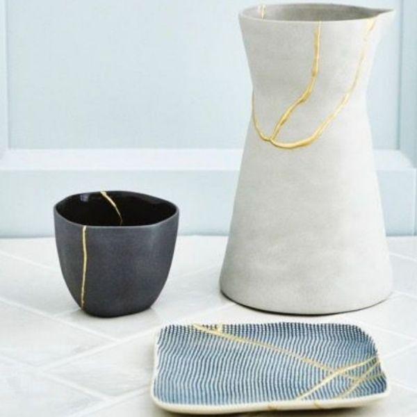 Kintsugi pottery – magic of wisdom, skills and noble metal powders