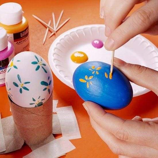 painting of Easter eggs