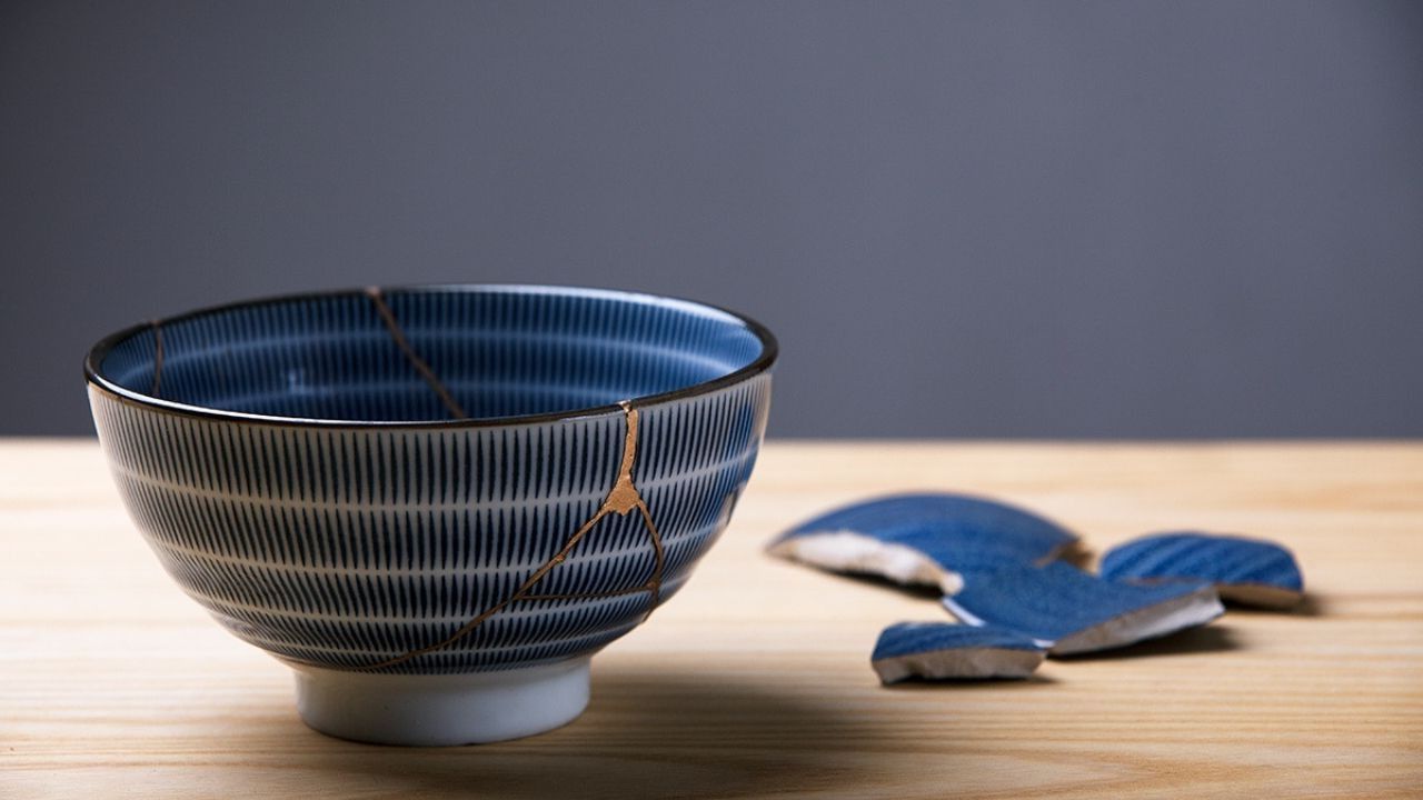 Kintsugi Bowl Kintsugi Blue Wave Bowl Kintsugi Gold Repair 