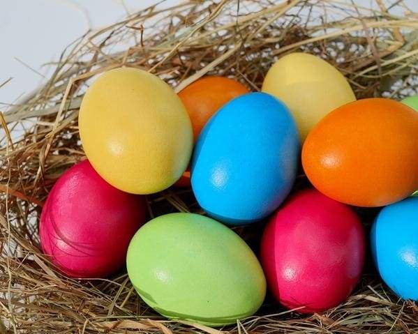 colored eggs