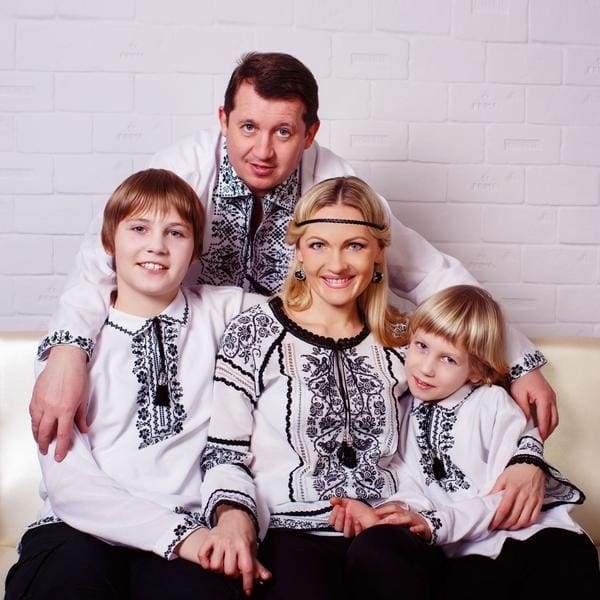 Family in Borshchiv shirts